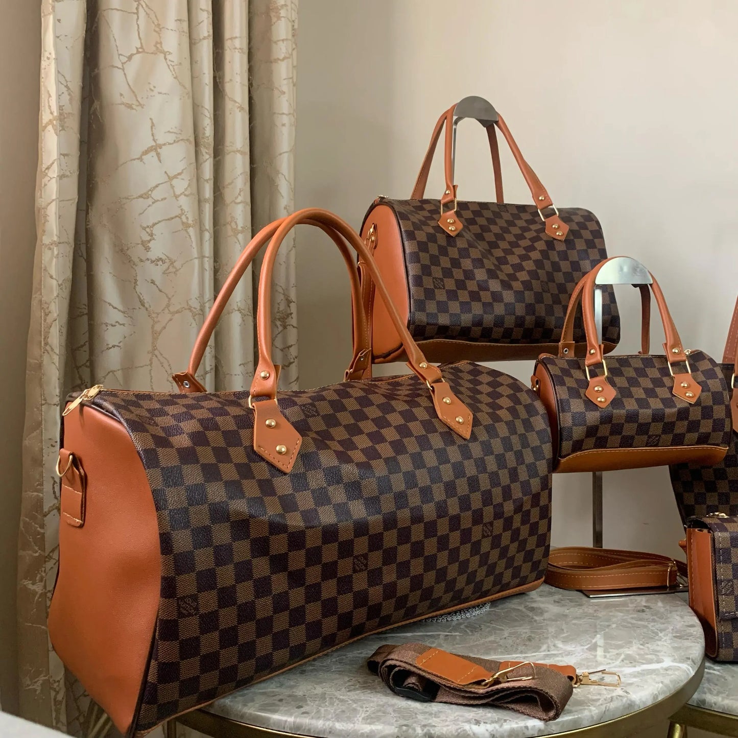PACK LV 6 PCS COLLECTION 2025
