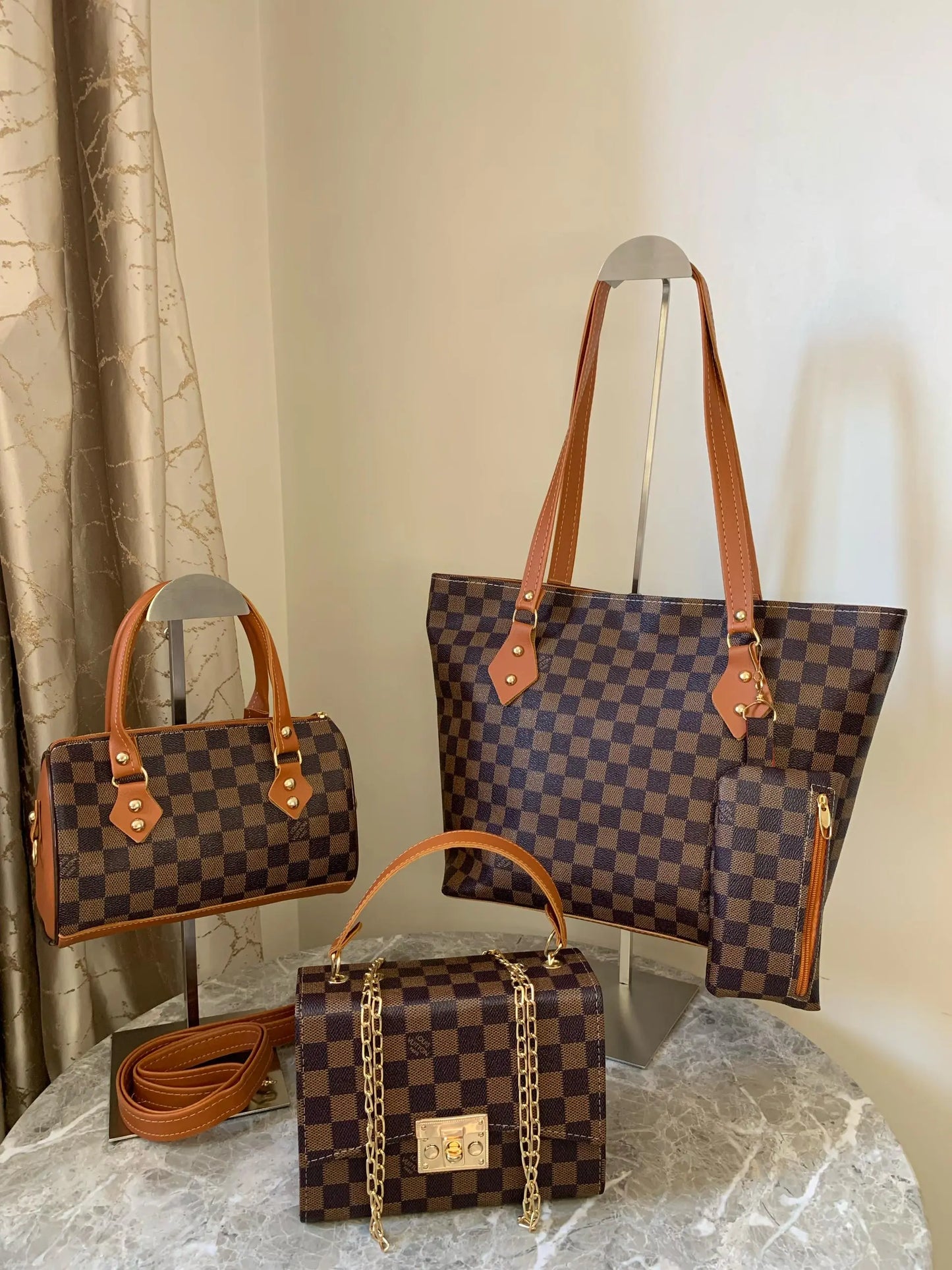 PACK SAC 4 PCS LV COLLECTION 2025